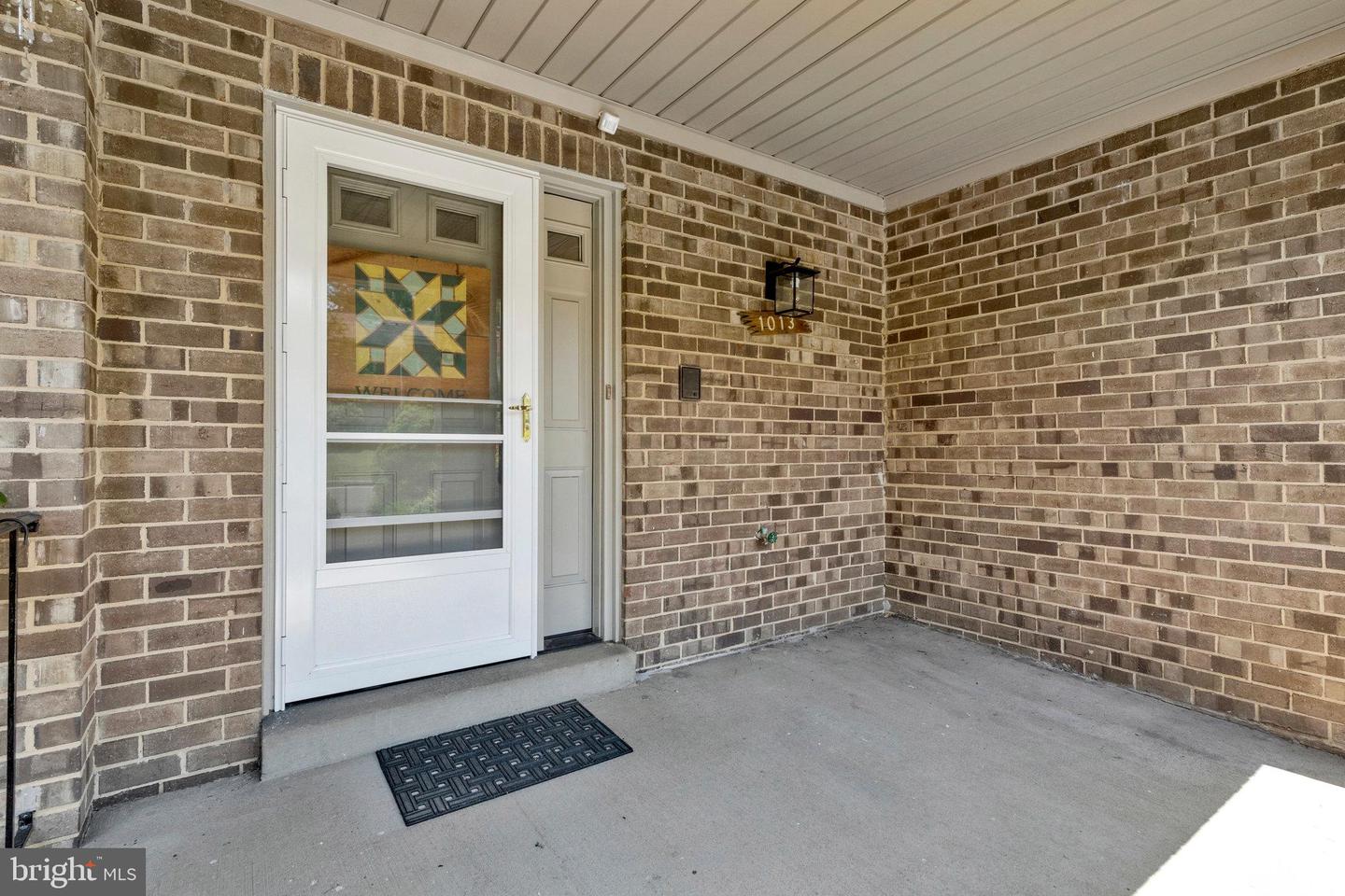 1013 MOOREFIELD HILL GRV SW, VIENNA, Virginia 22180, 3 Bedrooms Bedrooms, ,2 BathroomsBathrooms,Residential,For sale,1013 MOOREFIELD HILL GRV SW,VAFX2249968 MLS # VAFX2249968