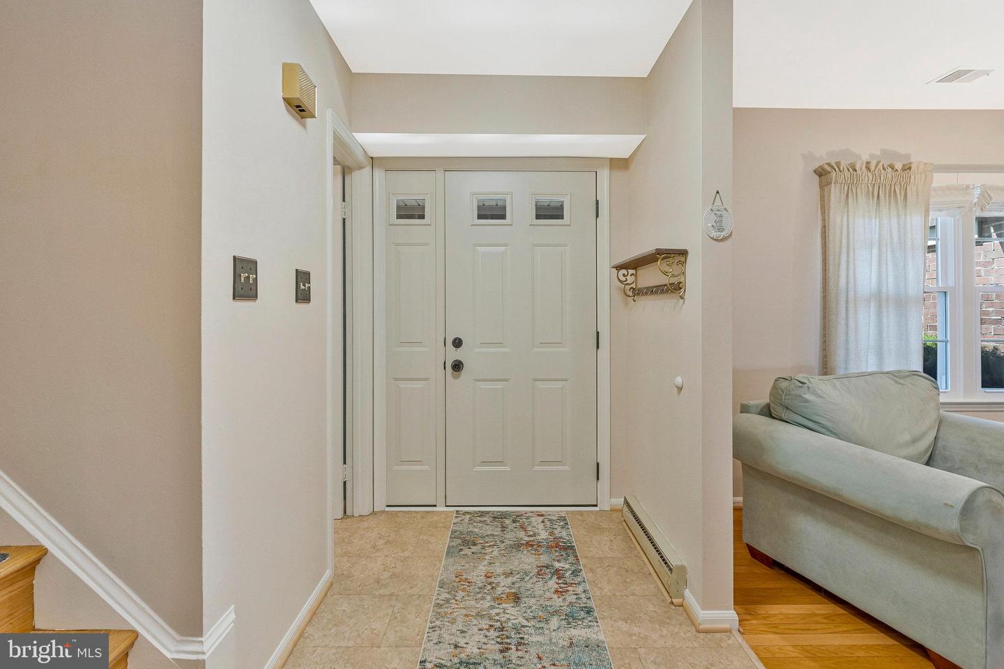 1013 MOOREFIELD HILL GRV SW, VIENNA, Virginia 22180, 3 Bedrooms Bedrooms, ,2 BathroomsBathrooms,Residential,For sale,1013 MOOREFIELD HILL GRV SW,VAFX2249968 MLS # VAFX2249968