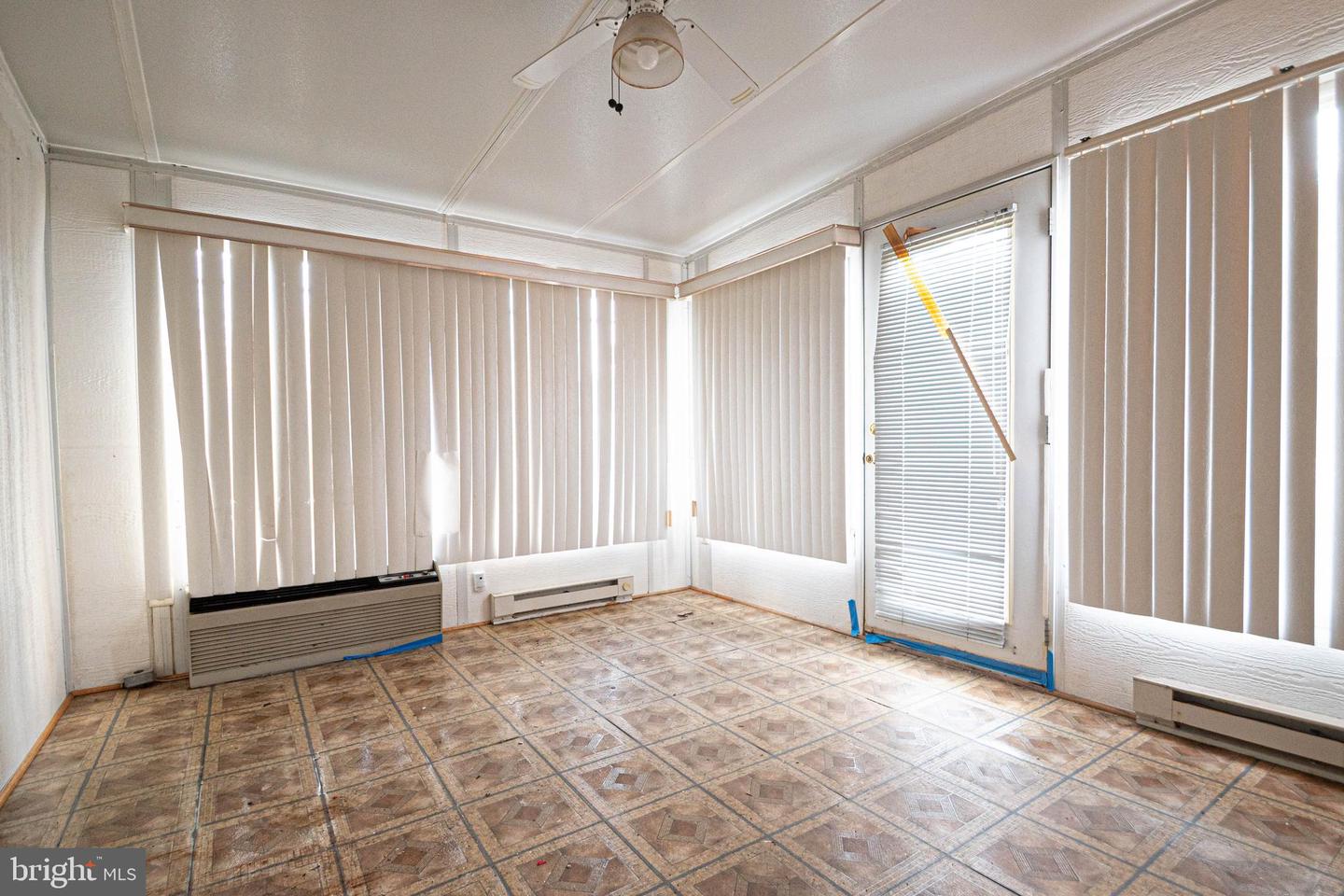601 FORRESTER ST SE, WASHINGTON, District Of Columbia 20032, 3 Bedrooms Bedrooms, ,2 BathroomsBathrooms,Residential,For sale,601 FORRESTER ST SE,DCDC2207426 MLS # DCDC2207426