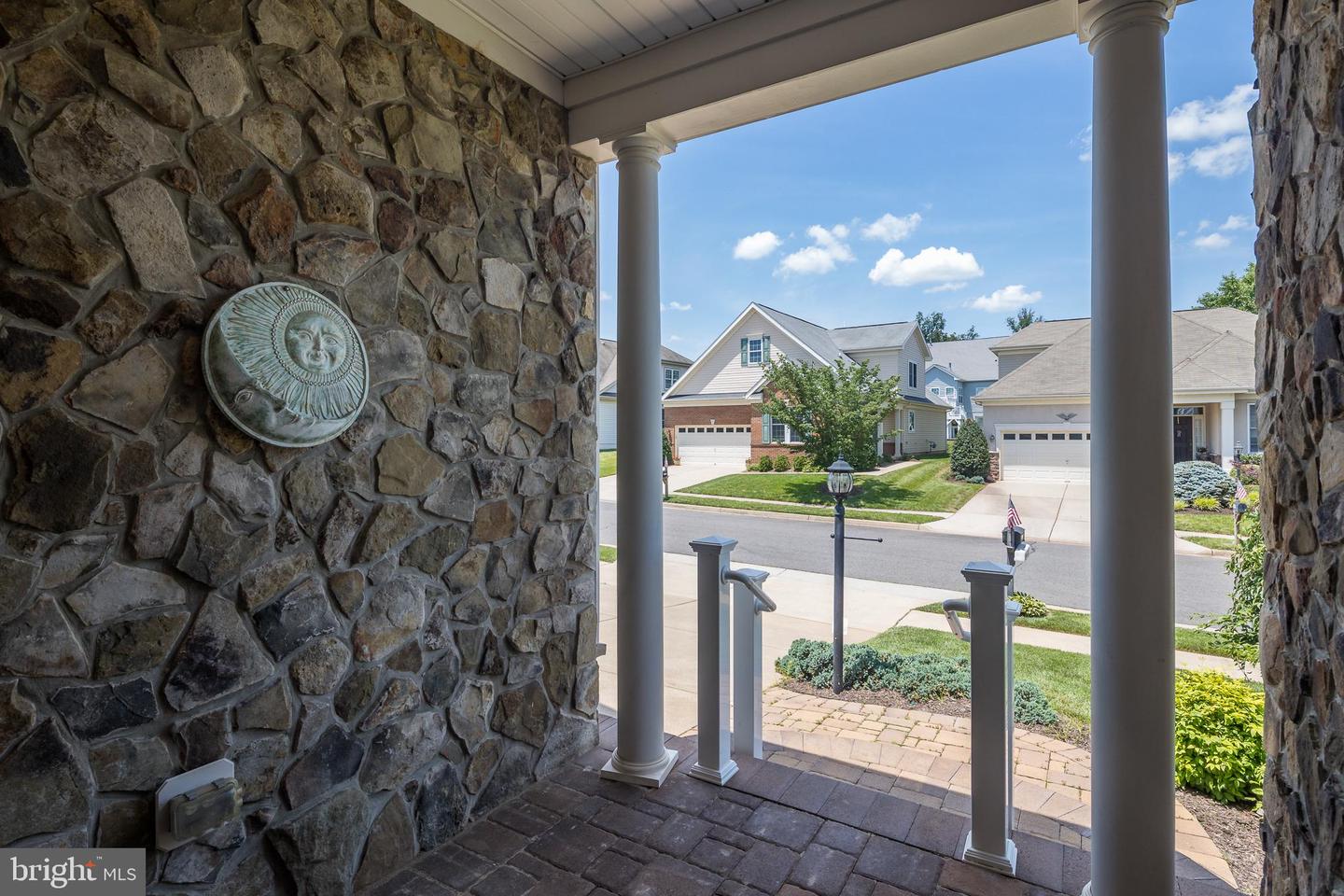 6037 CALUMET CT, GAINESVILLE, Virginia 20155, 2 Bedrooms Bedrooms, ,4 BathroomsBathrooms,Residential,For sale,6037 CALUMET CT,VAPW2097880 MLS # VAPW2097880