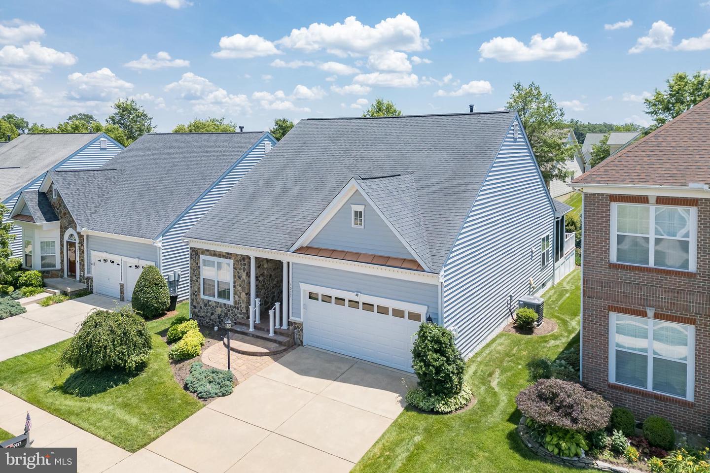 6037 CALUMET CT, GAINESVILLE, Virginia 20155, 2 Bedrooms Bedrooms, ,4 BathroomsBathrooms,Residential,For sale,6037 CALUMET CT,VAPW2097880 MLS # VAPW2097880