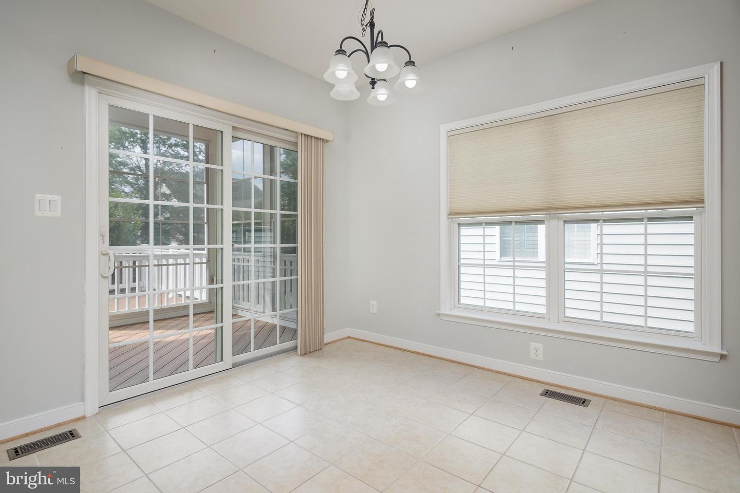 6037 CALUMET CT, GAINESVILLE, Virginia 20155, 2 Bedrooms Bedrooms, ,4 BathroomsBathrooms,Residential,For sale,6037 CALUMET CT,VAPW2097880 MLS # VAPW2097880