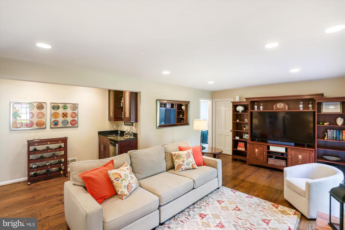 1200 N GAILLARD ST, ALEXANDRIA, Virginia 22304, 4 Bedrooms Bedrooms, ,3 BathroomsBathrooms,Residential,For sale,1200 N GAILLARD ST,VAAX2046926 MLS # VAAX2046926