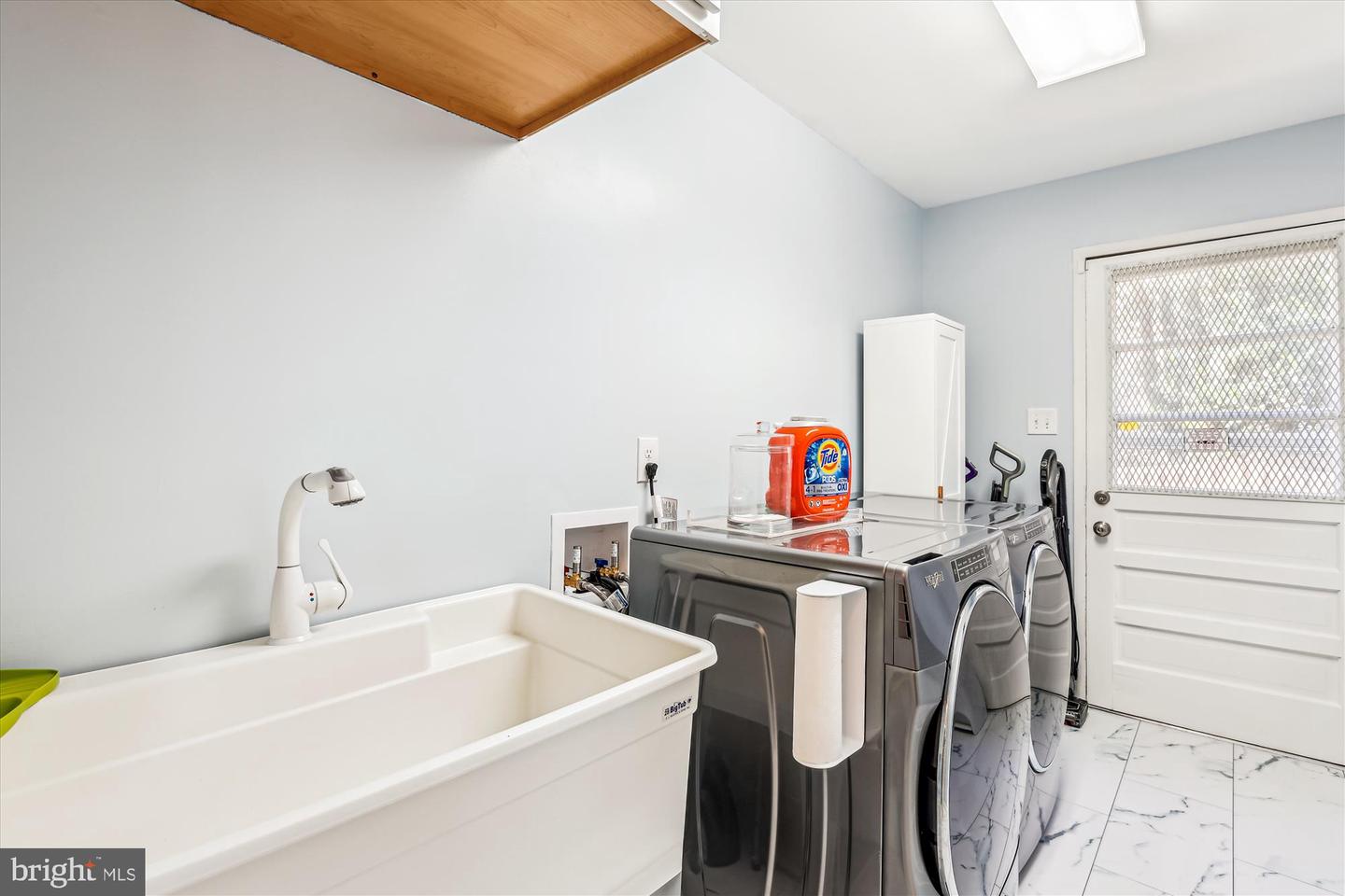 1200 N GAILLARD ST, ALEXANDRIA, Virginia 22304, 4 Bedrooms Bedrooms, ,3 BathroomsBathrooms,Residential,For sale,1200 N GAILLARD ST,VAAX2046926 MLS # VAAX2046926