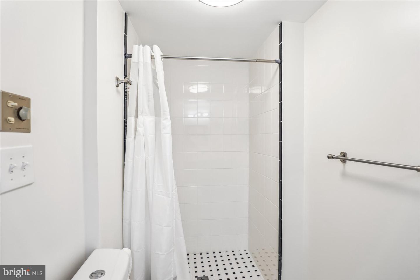 1200 N GAILLARD ST, ALEXANDRIA, Virginia 22304, 4 Bedrooms Bedrooms, ,3 BathroomsBathrooms,Residential,For sale,1200 N GAILLARD ST,VAAX2046926 MLS # VAAX2046926