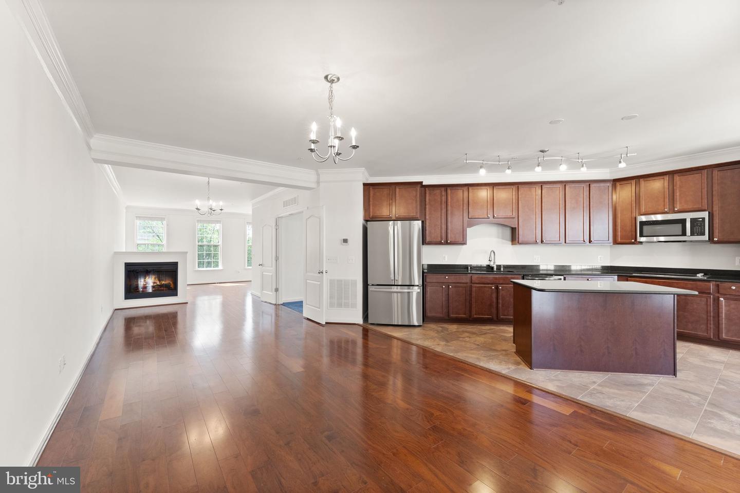 19327 DIAMOND LAKE DR, LEESBURG, Virginia 20176, 3 Bedrooms Bedrooms, ,2 BathroomsBathrooms,Residential,For sale,19327 DIAMOND LAKE DR,VALO2100908 MLS # VALO2100908