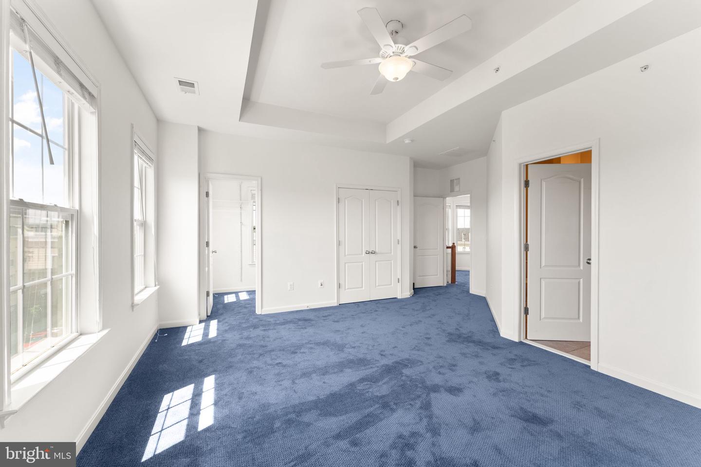 19327 DIAMOND LAKE DR, LEESBURG, Virginia 20176, 3 Bedrooms Bedrooms, ,2 BathroomsBathrooms,Residential,For sale,19327 DIAMOND LAKE DR,VALO2100908 MLS # VALO2100908