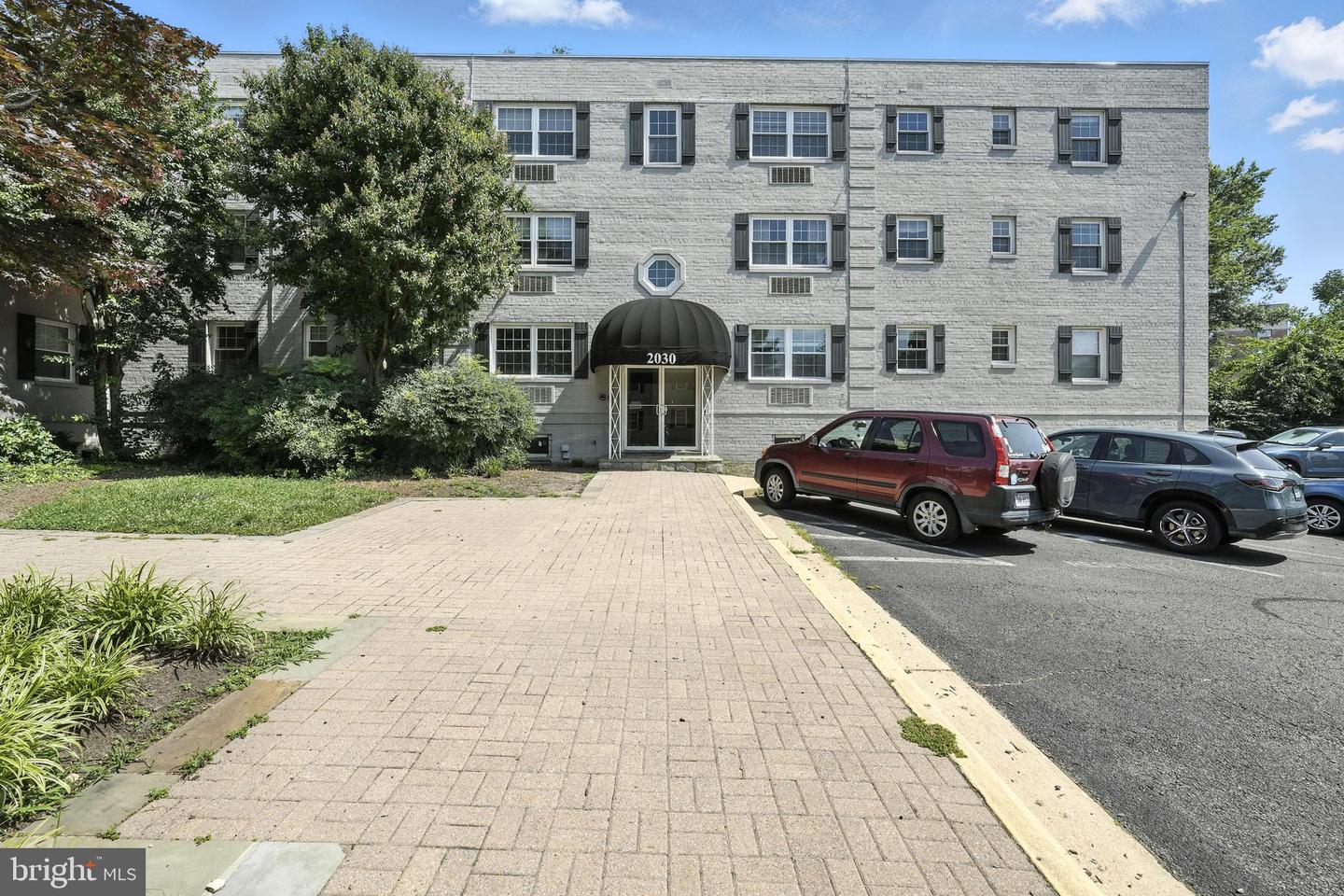 2030 N VERMONT ST #304, ARLINGTON, Virginia 22207, 1 Bedroom Bedrooms, ,1 BathroomBathrooms,Residential,For sale,2030 N VERMONT ST #304,VAAR2060056 MLS # VAAR2060056