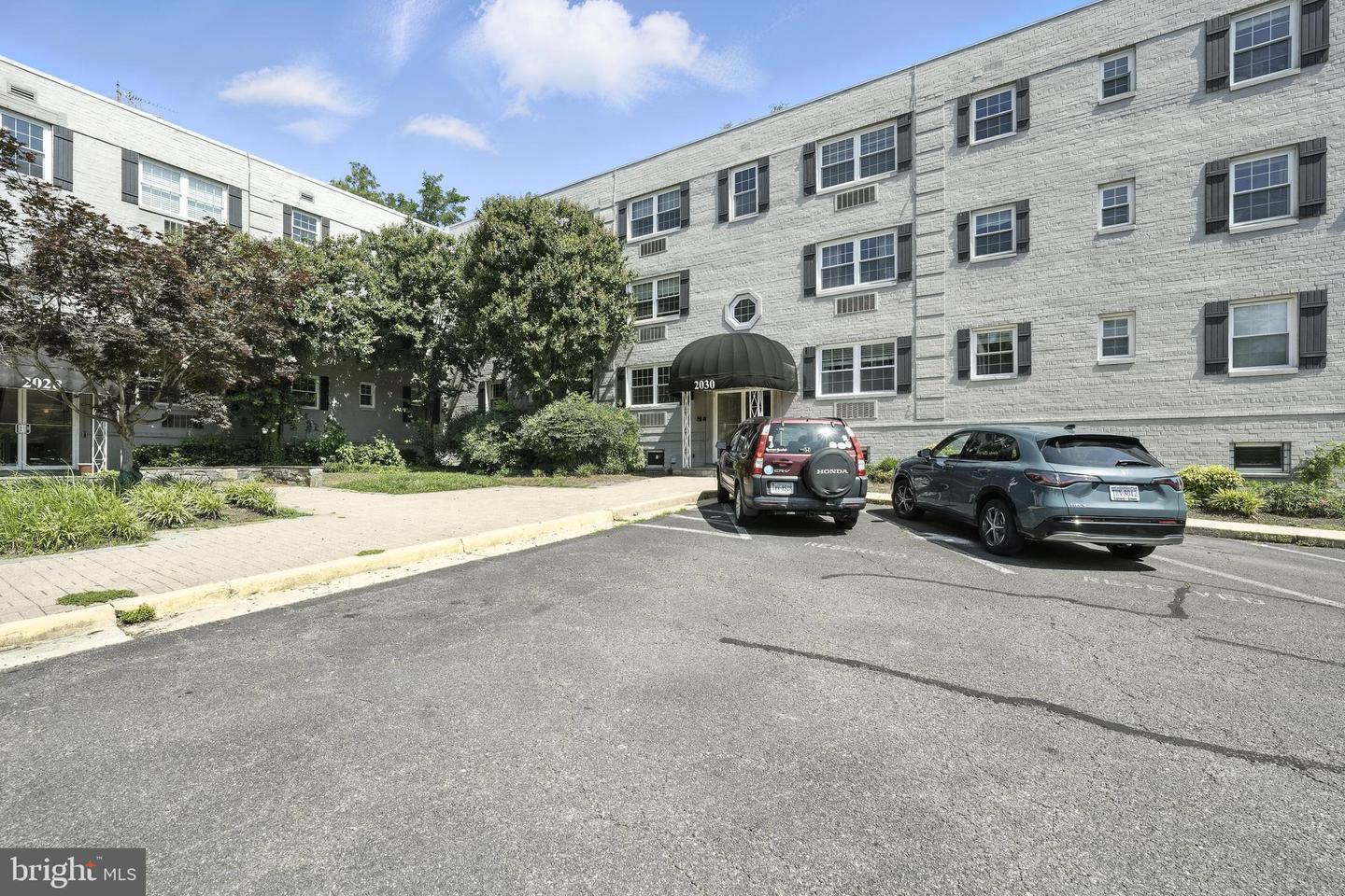 2030 N VERMONT ST #304, ARLINGTON, Virginia 22207, 1 Bedroom Bedrooms, ,1 BathroomBathrooms,Residential,For sale,2030 N VERMONT ST #304,VAAR2060056 MLS # VAAR2060056