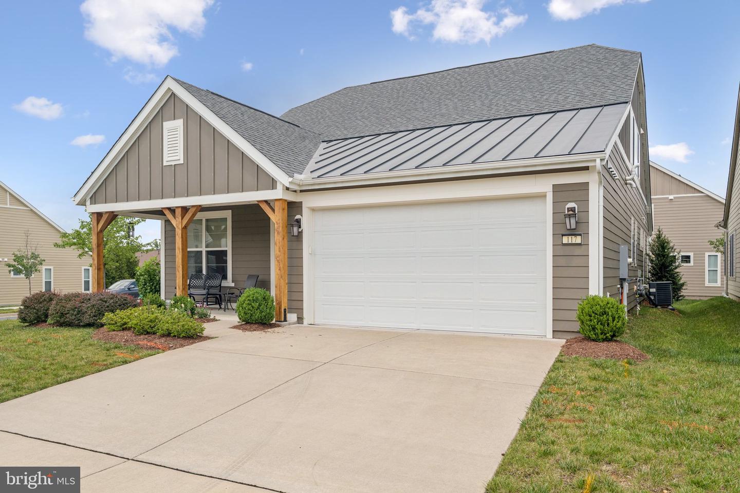 117 NUTHATCH DR, LAKE FREDERICK, Virginia 22630, 3 Bedrooms Bedrooms, ,3 BathroomsBathrooms,Residential,For sale,117 NUTHATCH DR,VAFV2035198 MLS # VAFV2035198