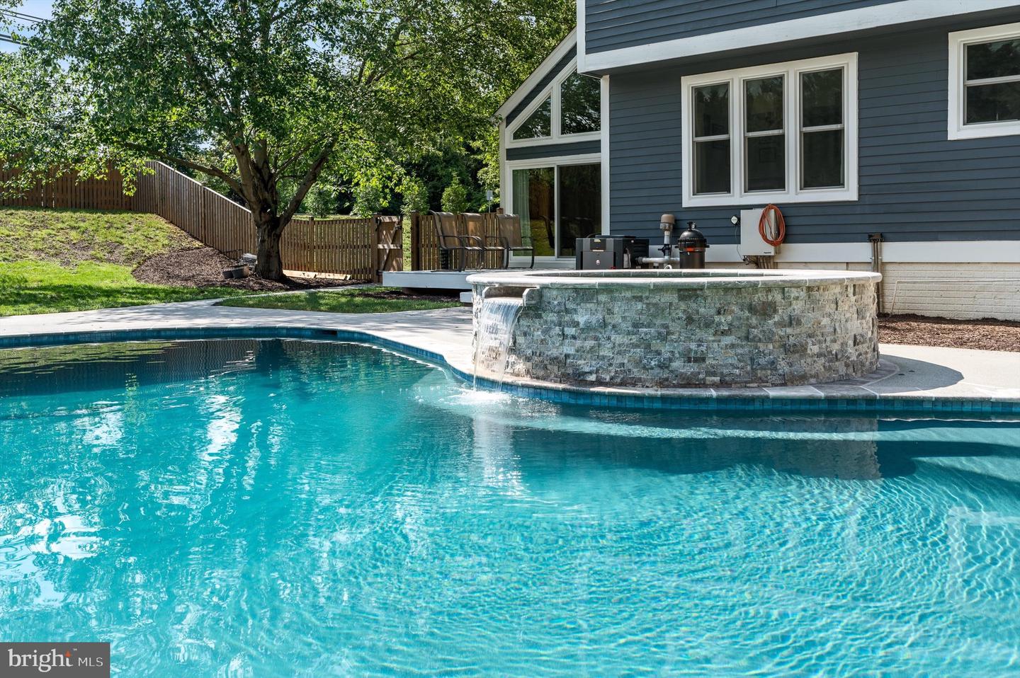 10309 E HUNTER VALLEY RD, VIENNA, Virginia 22181, 6 Bedrooms Bedrooms, ,5 BathroomsBathrooms,Residential,For sale,10309 E HUNTER VALLEY RD,VAFX2252958 MLS # VAFX2252958