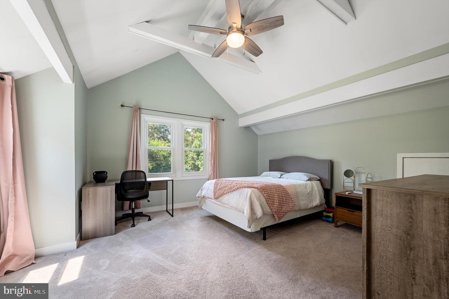 10309 E HUNTER VALLEY RD, VIENNA, Virginia 22181, 6 Bedrooms Bedrooms, ,5 BathroomsBathrooms,Residential,For sale,10309 E HUNTER VALLEY RD,VAFX2252958 MLS # VAFX2252958