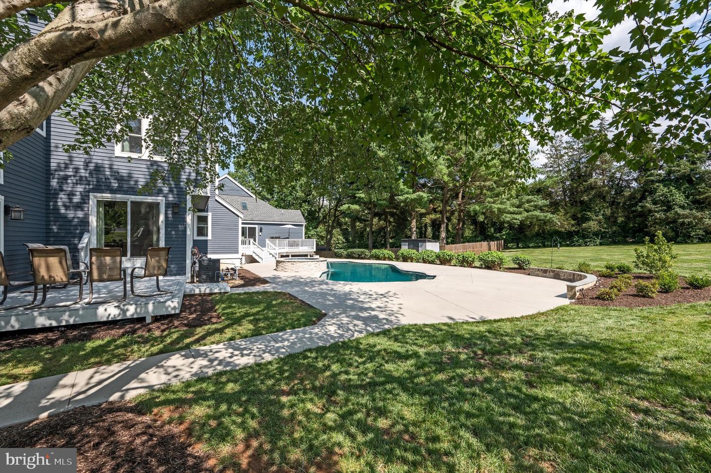 10309 E HUNTER VALLEY RD, VIENNA, Virginia 22181, 6 Bedrooms Bedrooms, ,5 BathroomsBathrooms,Residential,For sale,10309 E HUNTER VALLEY RD,VAFX2252958 MLS # VAFX2252958