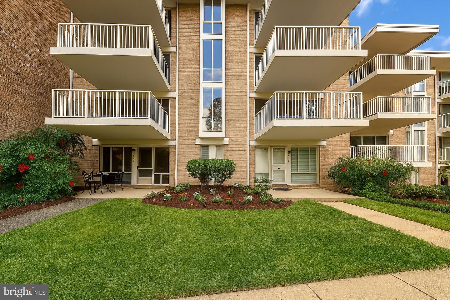 2605 REDCOAT DR #252, ALEXANDRIA, Virginia 22303, 1 Bedroom Bedrooms, ,1 BathroomBathrooms,Residential,For sale,2605 REDCOAT DR #252,VAFX2252996 MLS # VAFX2252996