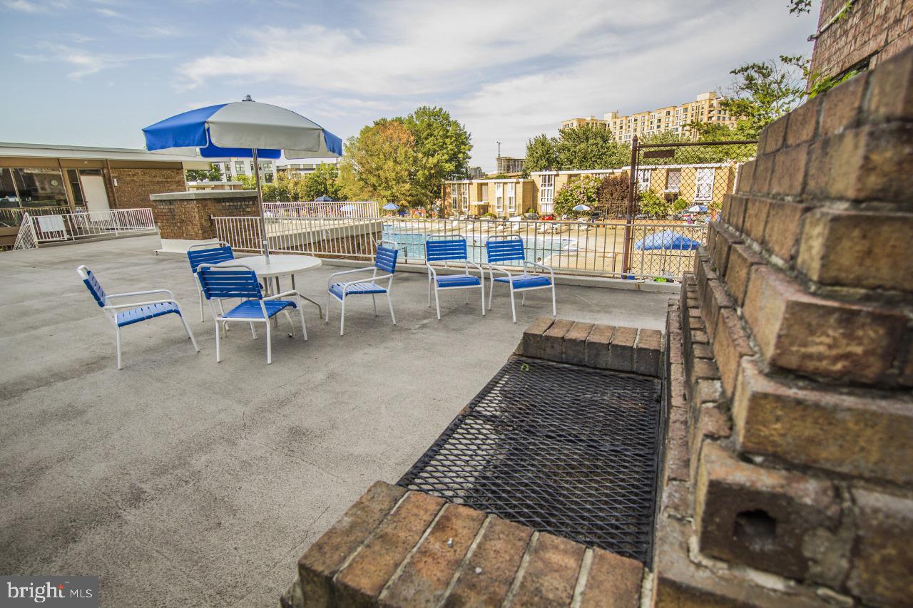 2605 REDCOAT DR #252, ALEXANDRIA, Virginia 22303, 1 Bedroom Bedrooms, ,1 BathroomBathrooms,Residential,For sale,2605 REDCOAT DR #252,VAFX2252996 MLS # VAFX2252996