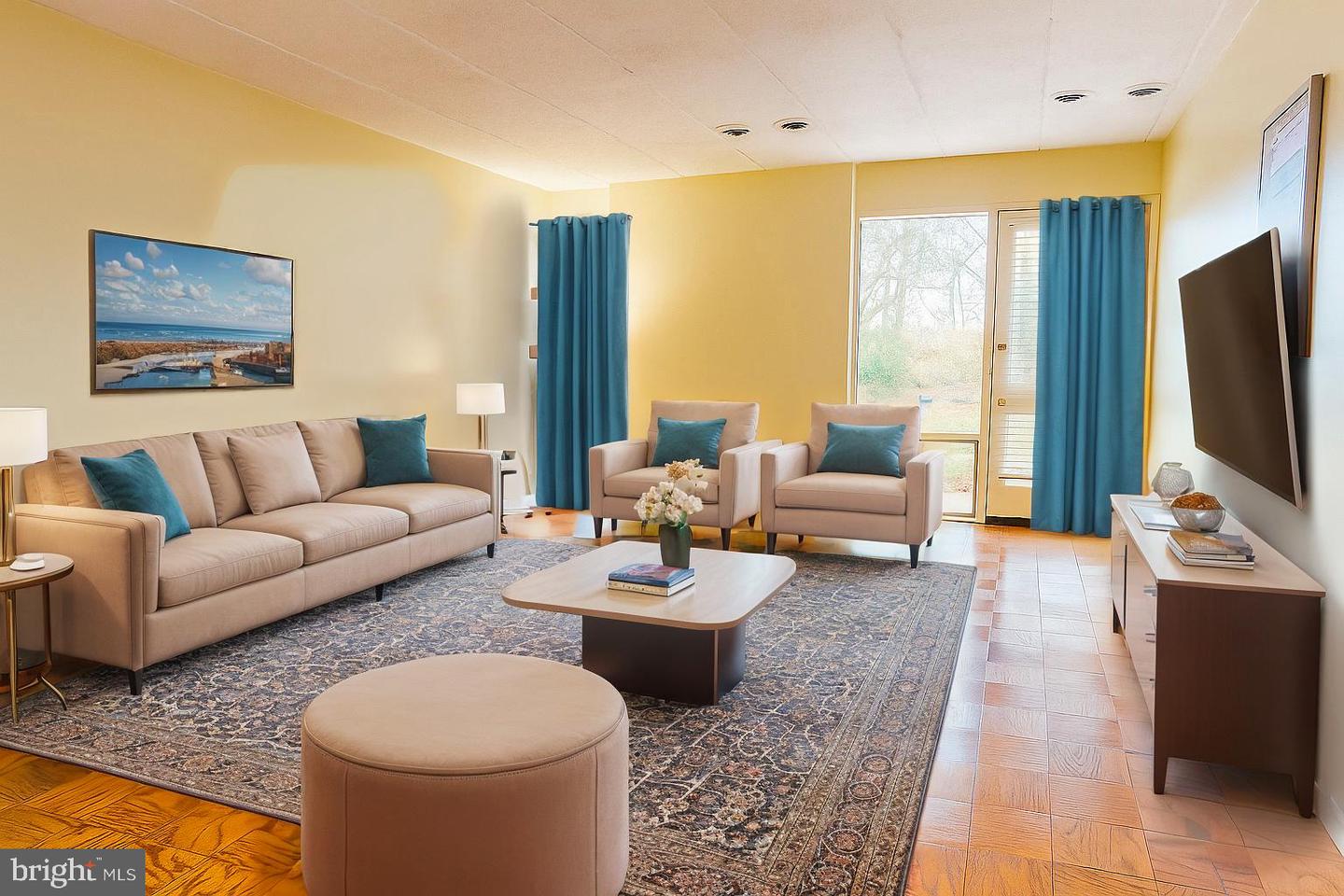 2605 REDCOAT DR #252, ALEXANDRIA, Virginia 22303, 1 Bedroom Bedrooms, ,1 BathroomBathrooms,Residential,For sale,2605 REDCOAT DR #252,VAFX2252996 MLS # VAFX2252996