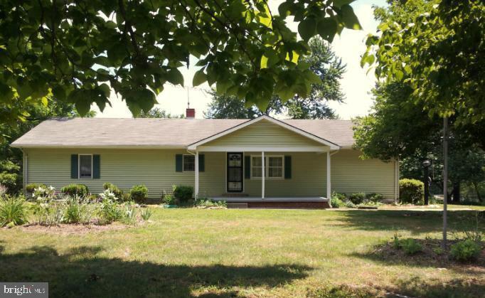 6325 BROKENBURG RD, SPOTSYLVANIA, Virginia 22551, 3 Bedrooms Bedrooms, ,2 BathroomsBathrooms,Residential,For sale,6325 BROKENBURG RD,VASP2034392 MLS # VASP2034392