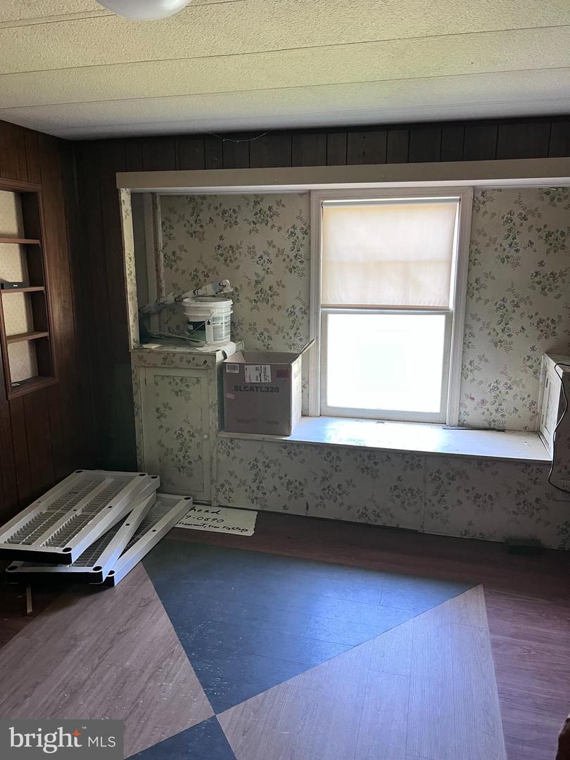6325 BROKENBURG RD, SPOTSYLVANIA, Virginia 22551, 3 Bedrooms Bedrooms, ,2 BathroomsBathrooms,Residential,For sale,6325 BROKENBURG RD,VASP2034392 MLS # VASP2034392