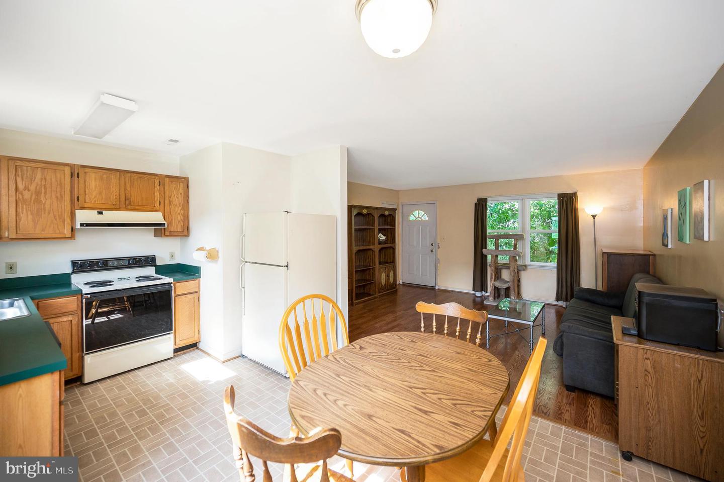 11803 OAKDALE CT, LOCUST GROVE, Virginia 22508, 3 Bedrooms Bedrooms, ,1 BathroomBathrooms,Residential,For sale,11803 OAKDALE CT,VASP2034398 MLS # VASP2034398