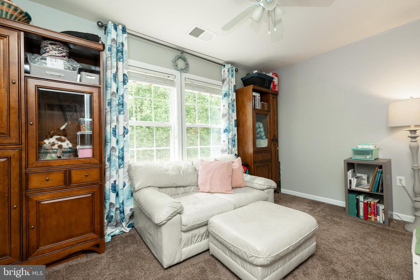 258 CHIMNEY CIR, MIDDLETOWN, Virginia 22645, 5 Bedrooms Bedrooms, ,3 BathroomsBathrooms,Residential,For sale,258 CHIMNEY CIR,VAFV2035236 MLS # VAFV2035236
