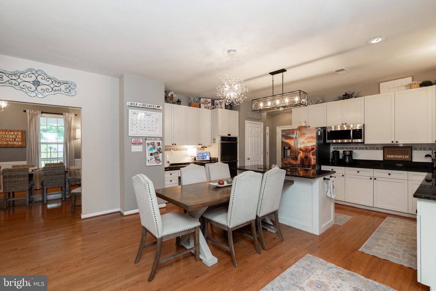 258 CHIMNEY CIR, MIDDLETOWN, Virginia 22645, 5 Bedrooms Bedrooms, ,3 BathroomsBathrooms,Residential,For sale,258 CHIMNEY CIR,VAFV2035236 MLS # VAFV2035236