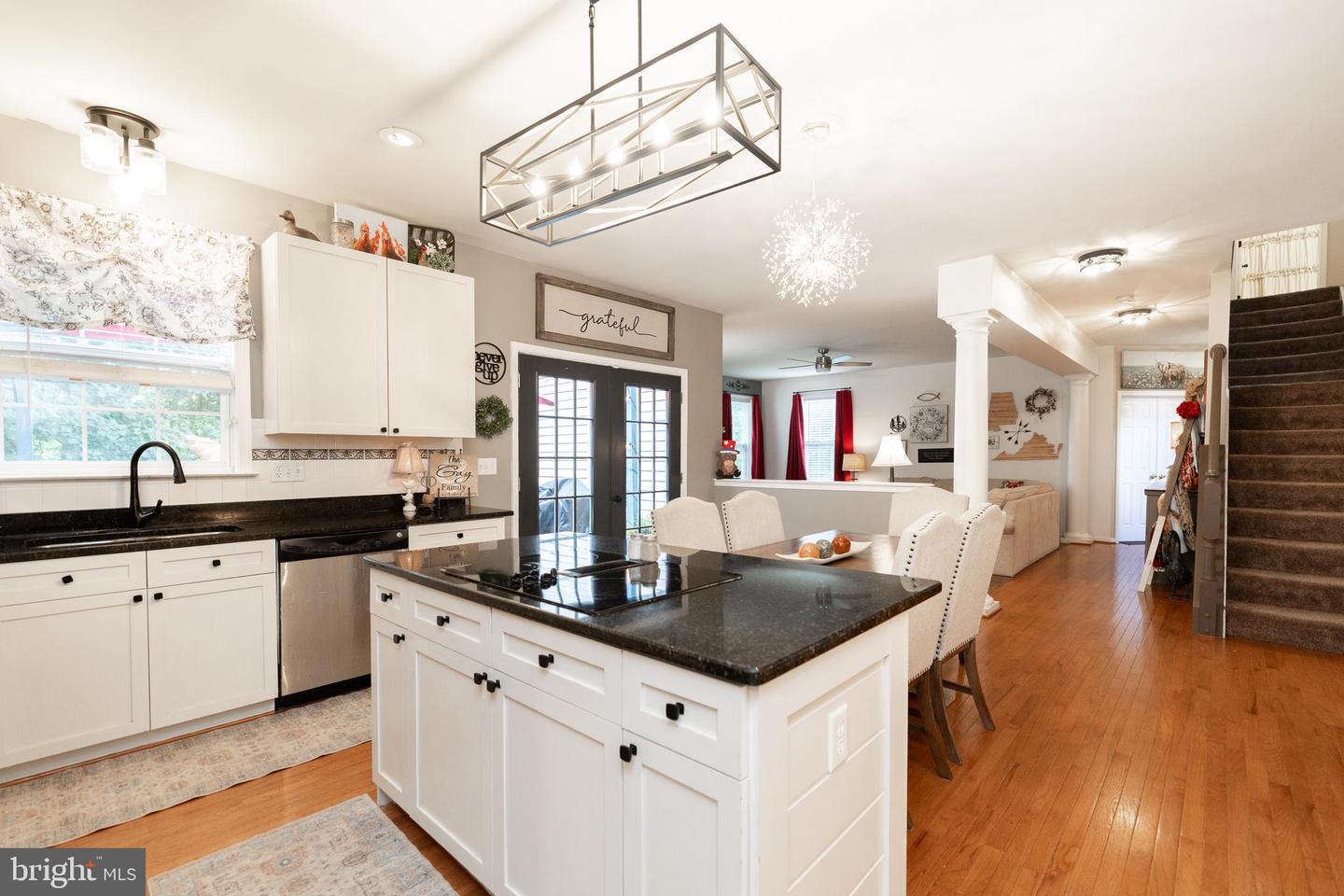 258 CHIMNEY CIR, MIDDLETOWN, Virginia 22645, 5 Bedrooms Bedrooms, ,3 BathroomsBathrooms,Residential,For sale,258 CHIMNEY CIR,VAFV2035236 MLS # VAFV2035236