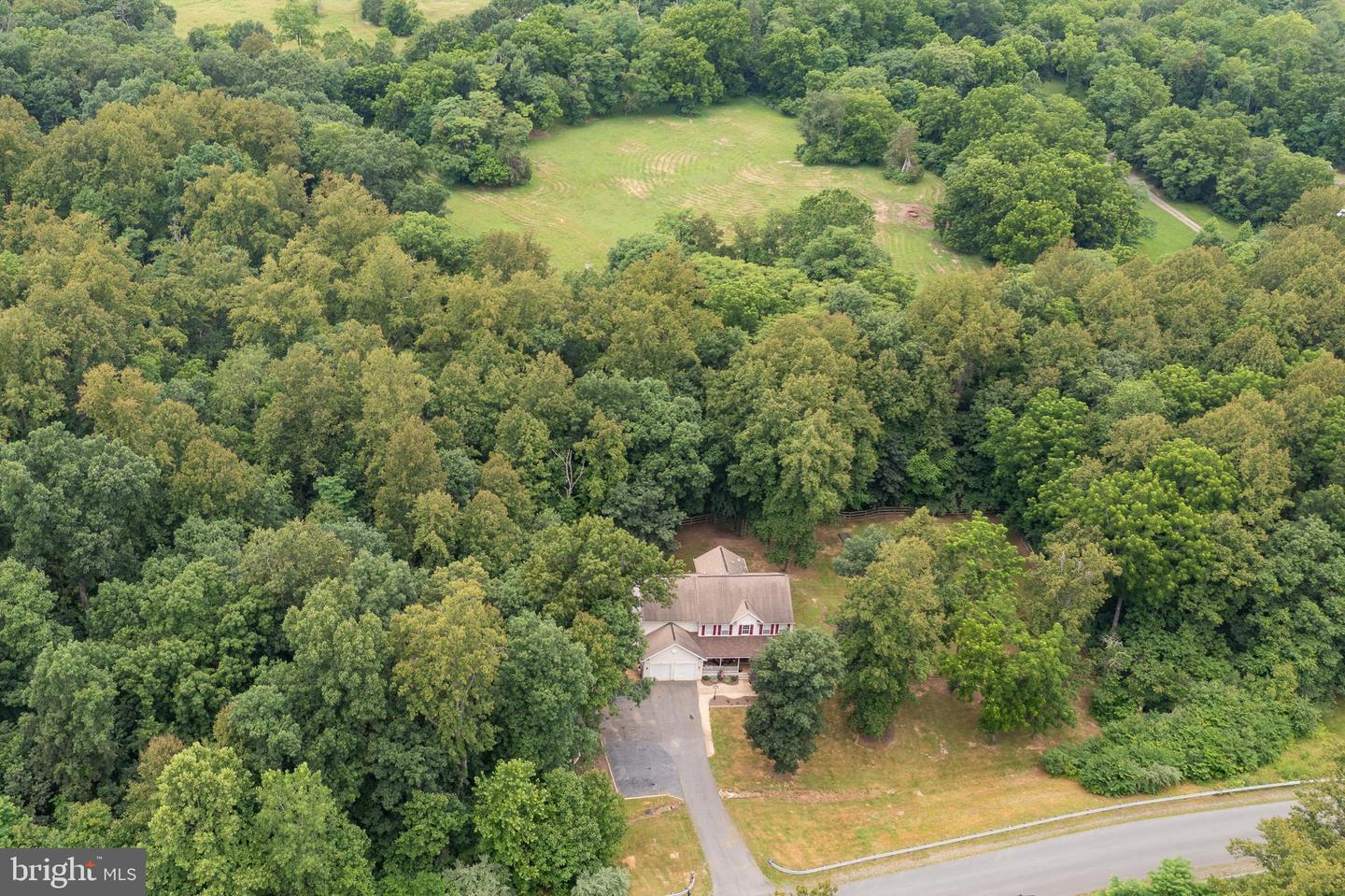 258 CHIMNEY CIR, MIDDLETOWN, Virginia 22645, 5 Bedrooms Bedrooms, ,3 BathroomsBathrooms,Residential,For sale,258 CHIMNEY CIR,VAFV2035236 MLS # VAFV2035236