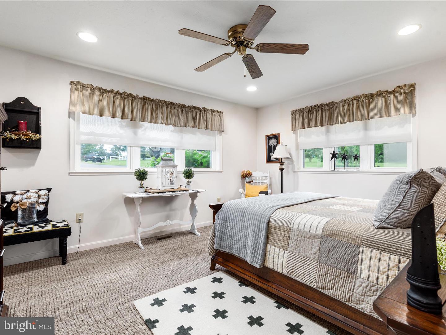 92 JACOB CT, WOODSTOCK, Virginia 22664, 3 Bedrooms Bedrooms, 8 Rooms Rooms,3 BathroomsBathrooms,Residential,For sale,92 JACOB CT,VASH2011898 MLS # VASH2011898