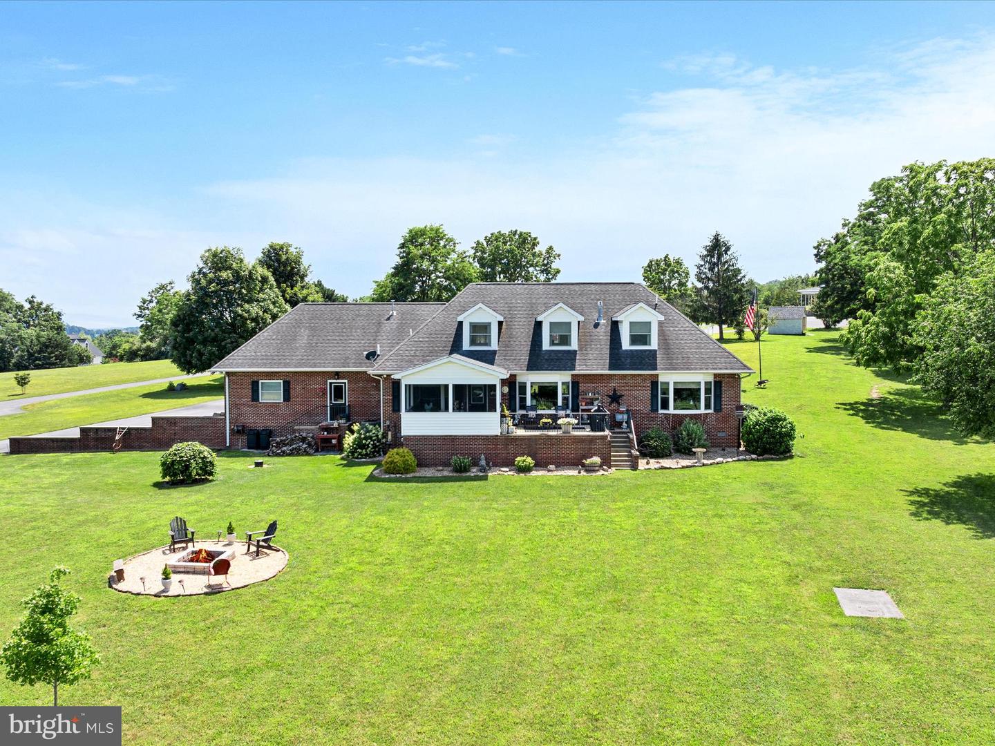 92 JACOB CT, WOODSTOCK, Virginia 22664, 3 Bedrooms Bedrooms, 8 Rooms Rooms,3 BathroomsBathrooms,Residential,For sale,92 JACOB CT,VASH2011898 MLS # VASH2011898