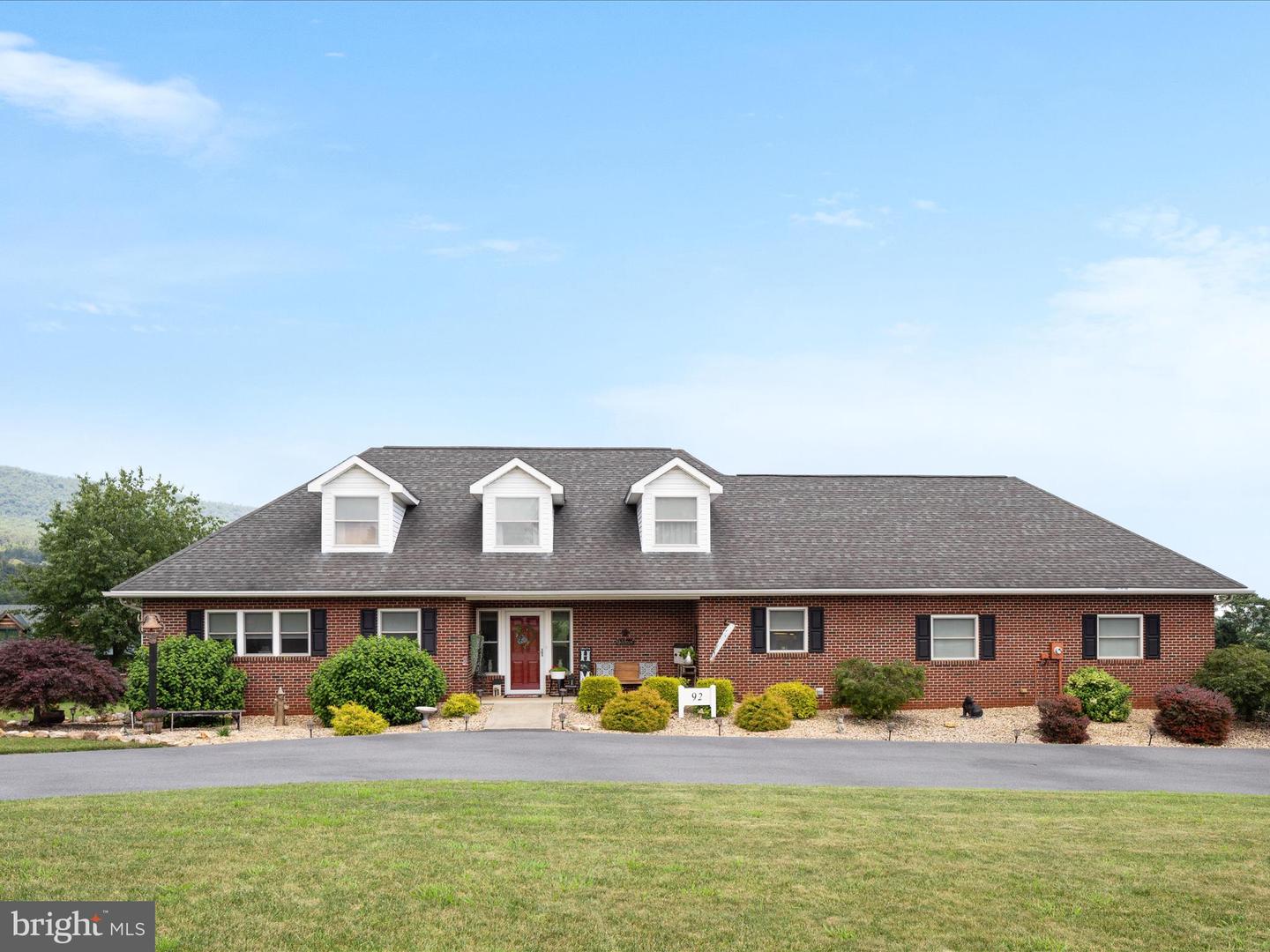92 JACOB CT, WOODSTOCK, Virginia 22664, 3 Bedrooms Bedrooms, 8 Rooms Rooms,3 BathroomsBathrooms,Residential,For sale,92 JACOB CT,VASH2011898 MLS # VASH2011898