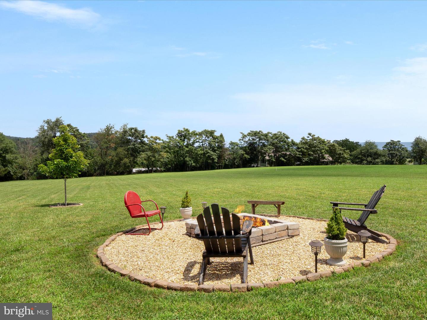 92 JACOB CT, WOODSTOCK, Virginia 22664, 3 Bedrooms Bedrooms, 8 Rooms Rooms,3 BathroomsBathrooms,Residential,For sale,92 JACOB CT,VASH2011898 MLS # VASH2011898