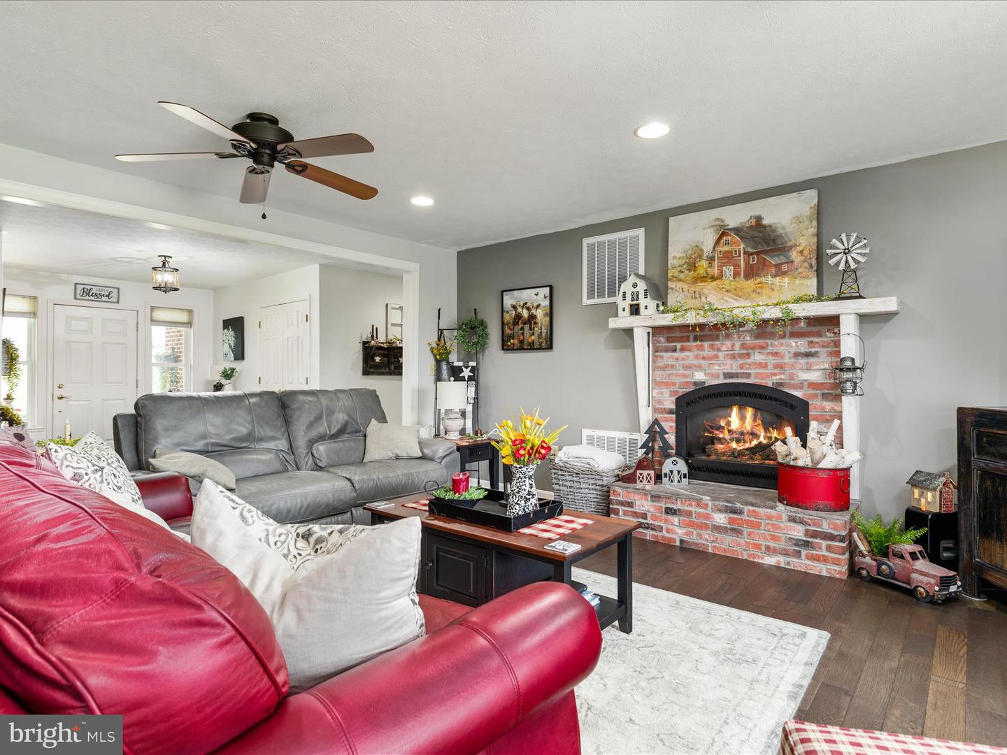 92 JACOB CT, WOODSTOCK, Virginia 22664, 3 Bedrooms Bedrooms, 8 Rooms Rooms,3 BathroomsBathrooms,Residential,For sale,92 JACOB CT,VASH2011898 MLS # VASH2011898