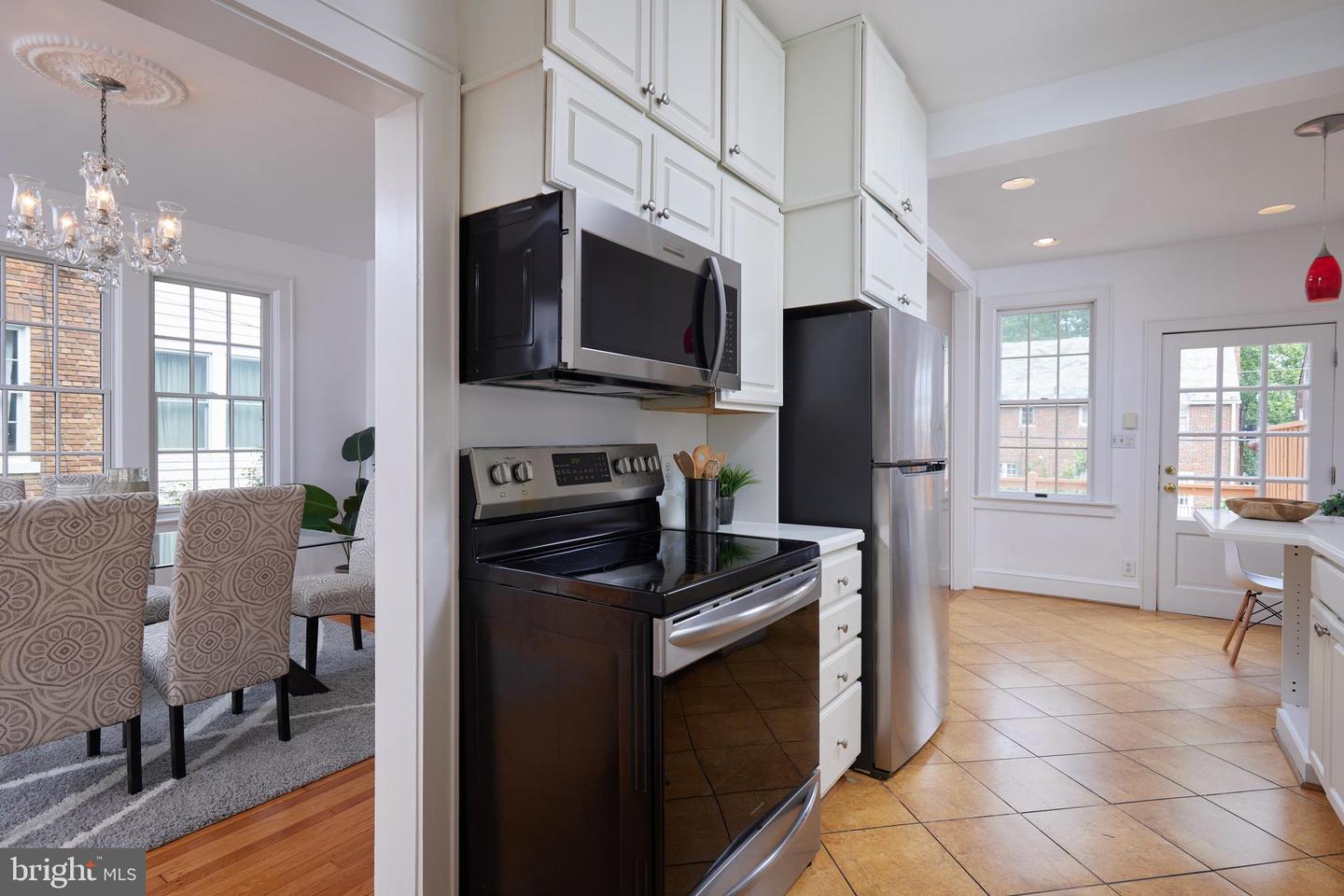 3407 FESSENDEN ST NW, WASHINGTON, District Of Columbia 20008, 4 Bedrooms Bedrooms, ,2 BathroomsBathrooms,Residential,For sale,3407 FESSENDEN ST NW,DCDC2208852 MLS # DCDC2208852