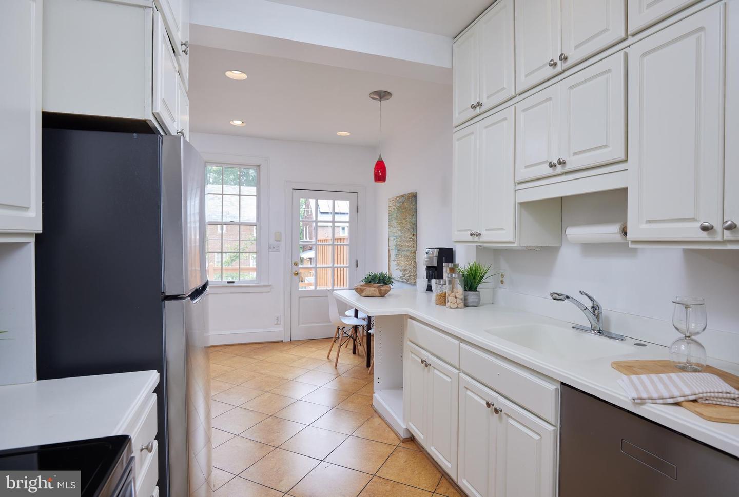 3407 FESSENDEN ST NW, WASHINGTON, District Of Columbia 20008, 4 Bedrooms Bedrooms, ,2 BathroomsBathrooms,Residential,For sale,3407 FESSENDEN ST NW,DCDC2208852 MLS # DCDC2208852
