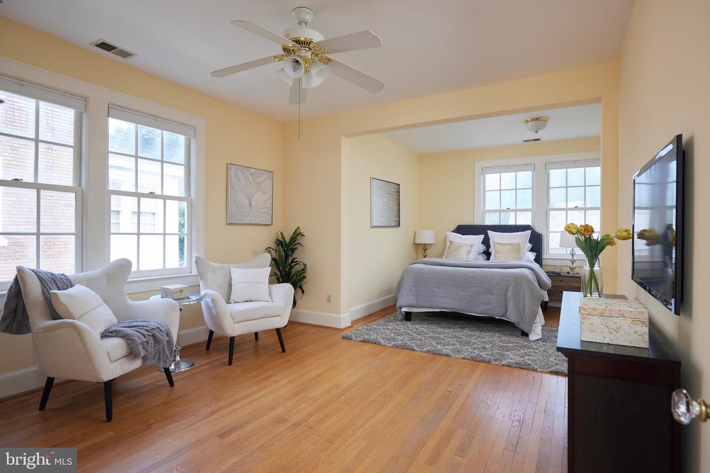 3407 FESSENDEN ST NW, WASHINGTON, District Of Columbia 20008, 4 Bedrooms Bedrooms, ,2 BathroomsBathrooms,Residential,For sale,3407 FESSENDEN ST NW,DCDC2208852 MLS # DCDC2208852