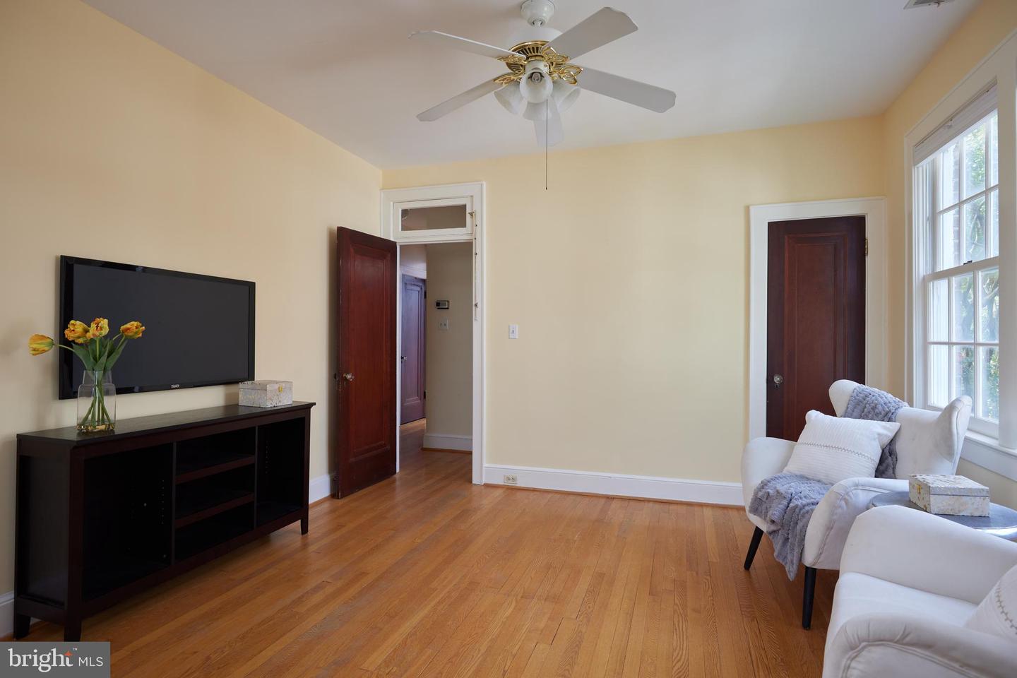 3407 FESSENDEN ST NW, WASHINGTON, District Of Columbia 20008, 4 Bedrooms Bedrooms, ,2 BathroomsBathrooms,Residential,For sale,3407 FESSENDEN ST NW,DCDC2208852 MLS # DCDC2208852