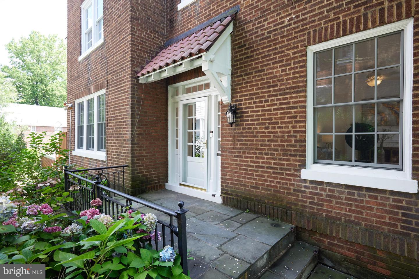 3407 FESSENDEN ST NW, WASHINGTON, District Of Columbia 20008, 4 Bedrooms Bedrooms, ,2 BathroomsBathrooms,Residential,For sale,3407 FESSENDEN ST NW,DCDC2208852 MLS # DCDC2208852