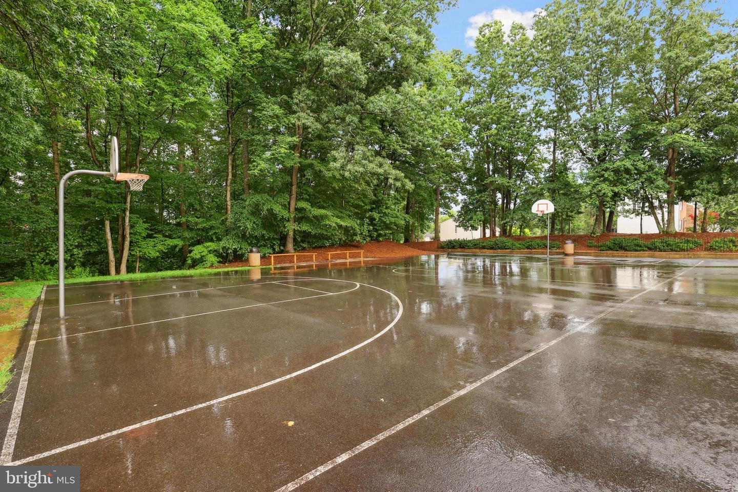 2848 CHABLIS CIR, WOODBRIDGE, Virginia 22192, 2 Bedrooms Bedrooms, ,1 BathroomBathrooms,Residential,For sale,2848 CHABLIS CIR,VAPW2098484 MLS # VAPW2098484