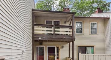 2848 CHABLIS CIR, WOODBRIDGE, Virginia 22192, 2 Bedrooms Bedrooms, ,1 BathroomBathrooms,Residential,For sale,2848 CHABLIS CIR,VAPW2098484 MLS # VAPW2098484