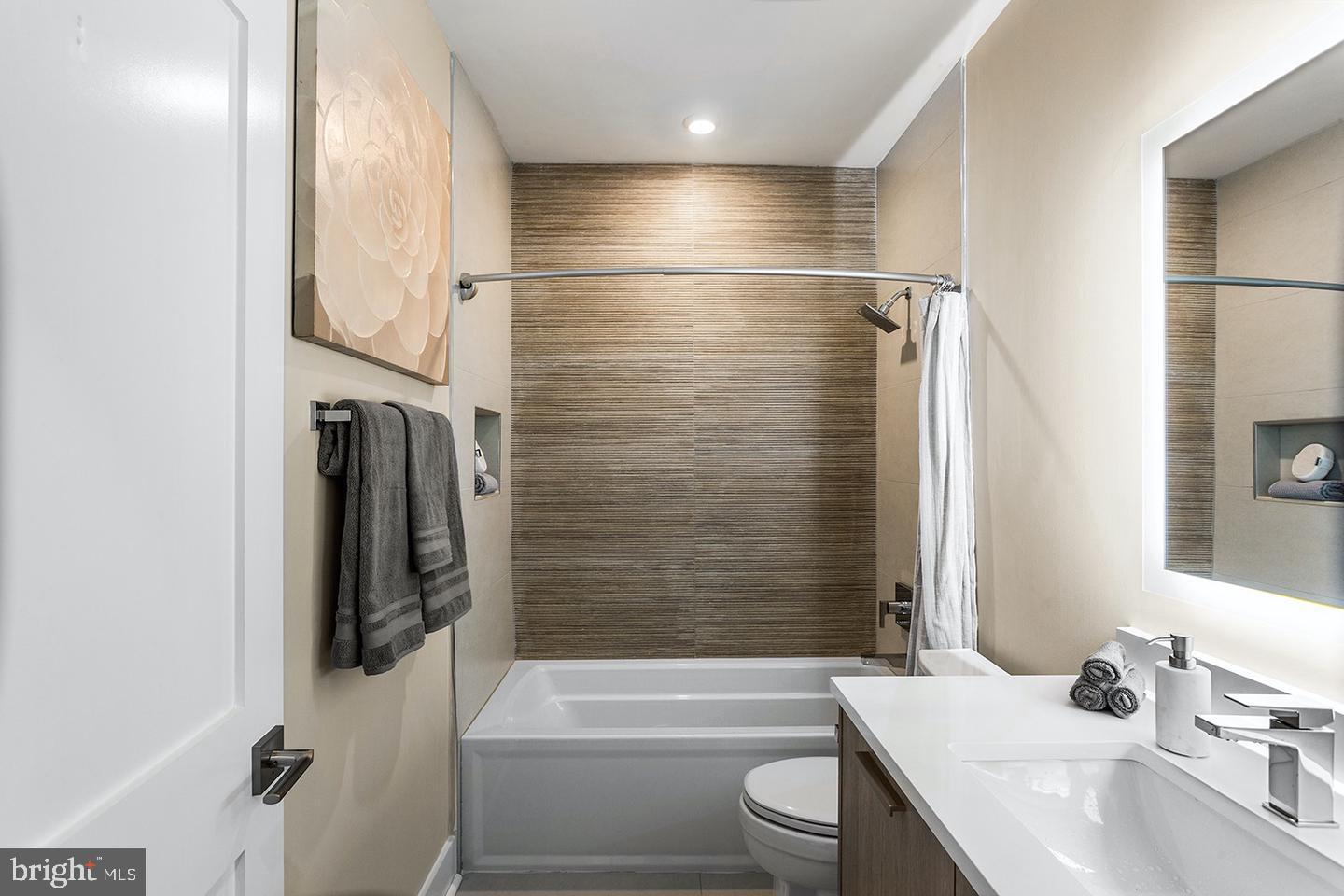 1102 SOUTH HIGHLAND STREET #3, ARLINGTON, Virginia 22204, 3 Bedrooms Bedrooms, ,2 BathroomsBathrooms,Residential,For sale,1102 SOUTH HIGHLAND STREET #3,VAAR2060178 MLS # VAAR2060178