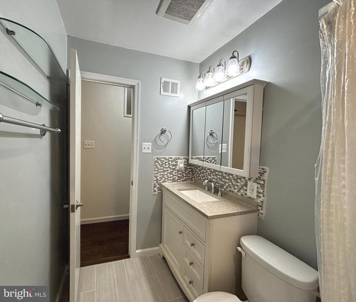 2847 SEMINOLE RD, WOODBRIDGE, Virginia 22192, 3 Bedrooms Bedrooms, ,2 BathroomsBathrooms,Residential,For sale,2847 SEMINOLE RD,VAPW2098506 MLS # VAPW2098506