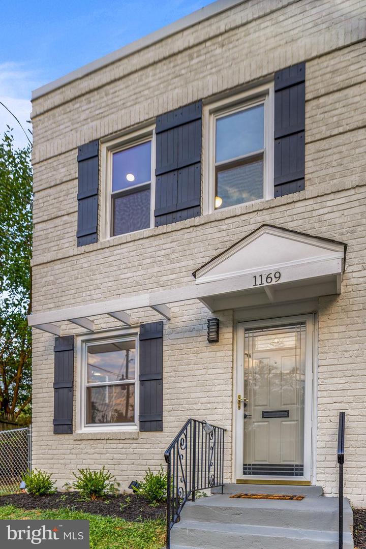 1169 46TH PL SE, WASHINGTON, District Of Columbia 20019, 3 Bedrooms Bedrooms, ,1 BathroomBathrooms,Residential,For sale,1169 46TH PL SE,DCDC2208934 MLS # DCDC2208934