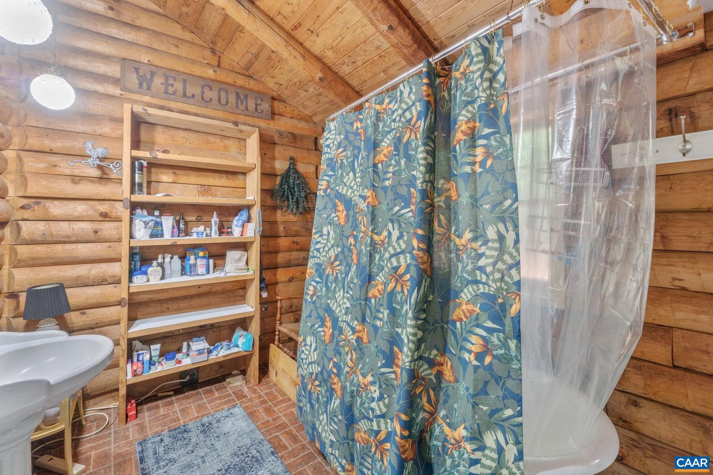 165 FITZPATRICK RD, BUCKINGHAM, Virginia 23921, 1 Bedroom Bedrooms, ,1 BathroomBathrooms,Residential,For sale,165 FITZPATRICK RD,666453 MLS # 666453