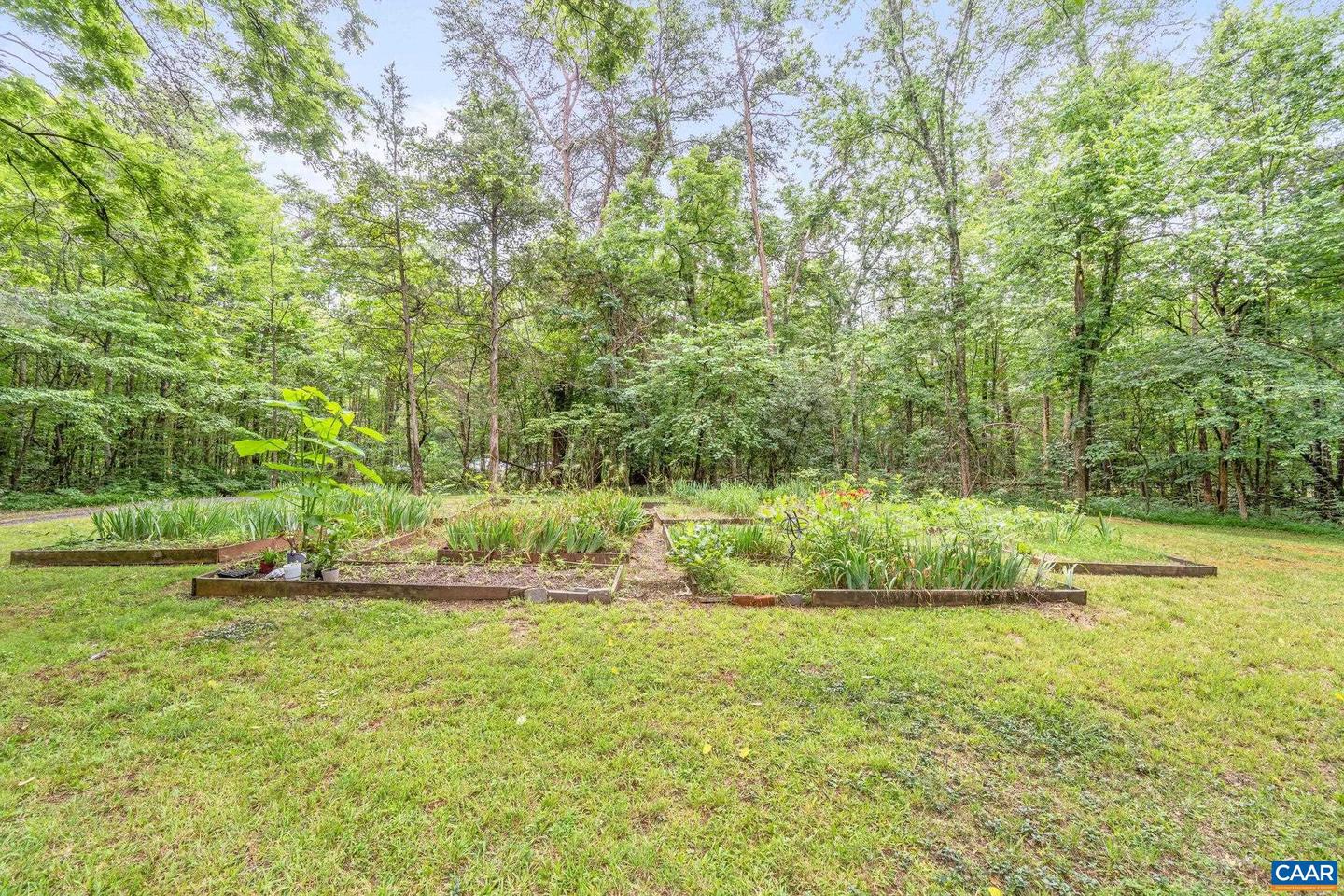 165 FITZPATRICK RD, BUCKINGHAM, Virginia 23921, 1 Bedroom Bedrooms, ,1 BathroomBathrooms,Residential,For sale,165 FITZPATRICK RD,666453 MLS # 666453