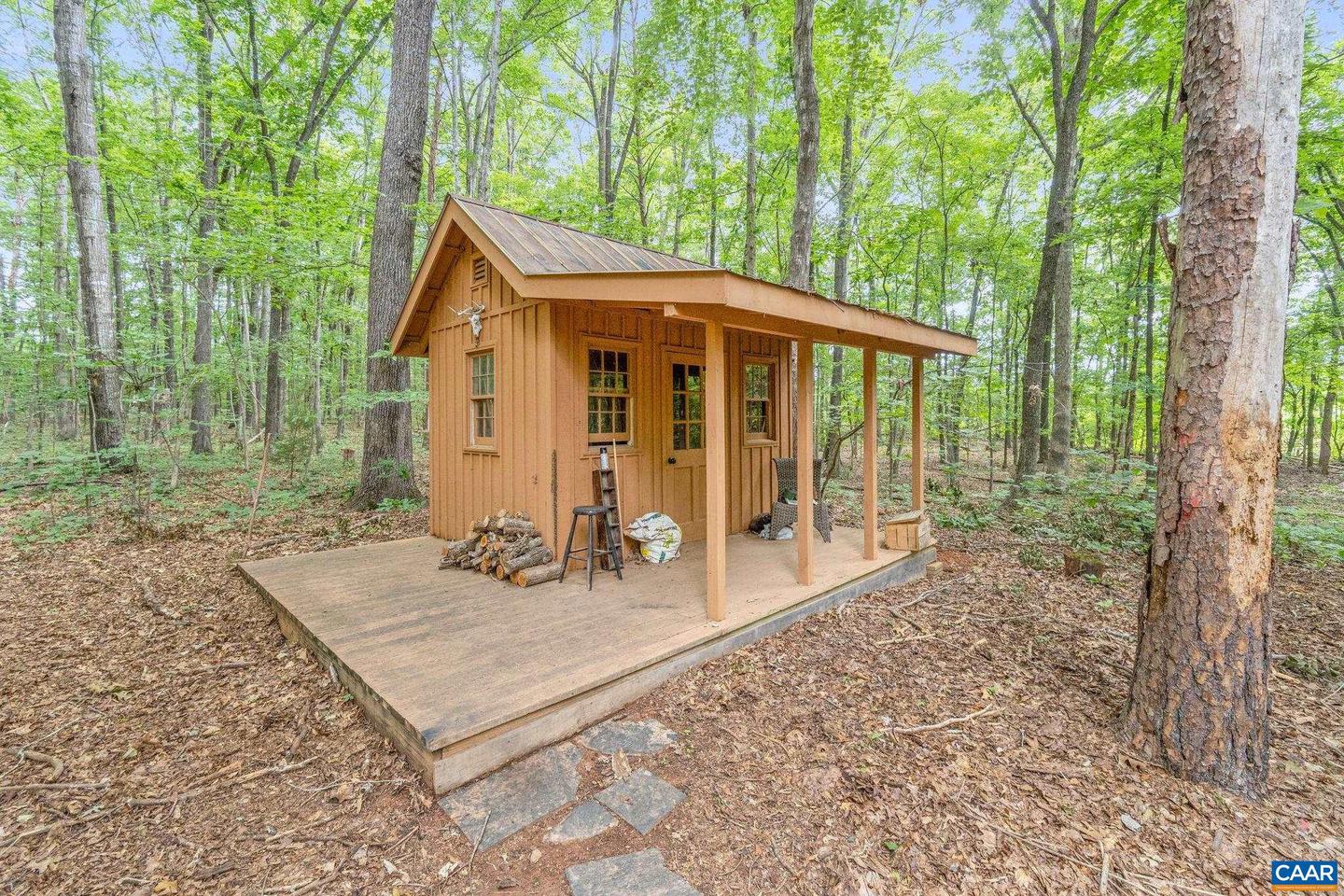 165 FITZPATRICK RD, BUCKINGHAM, Virginia 23921, 1 Bedroom Bedrooms, ,1 BathroomBathrooms,Residential,For sale,165 FITZPATRICK RD,666453 MLS # 666453
