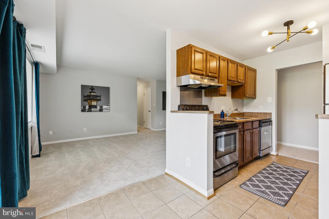 6437 RICHMOND HWY #203, ALEXANDRIA, Virginia 22306, 2 Bedrooms Bedrooms, ,1 BathroomBathrooms,Residential,For sale,6437 RICHMOND HWY #203,VAFX2253374 MLS # VAFX2253374