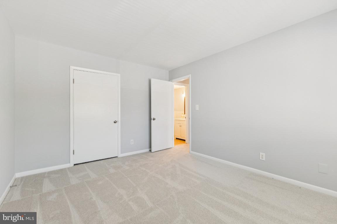 6437 RICHMOND HWY #203, ALEXANDRIA, Virginia 22306, 2 Bedrooms Bedrooms, ,1 BathroomBathrooms,Residential,For sale,6437 RICHMOND HWY #203,VAFX2253374 MLS # VAFX2253374