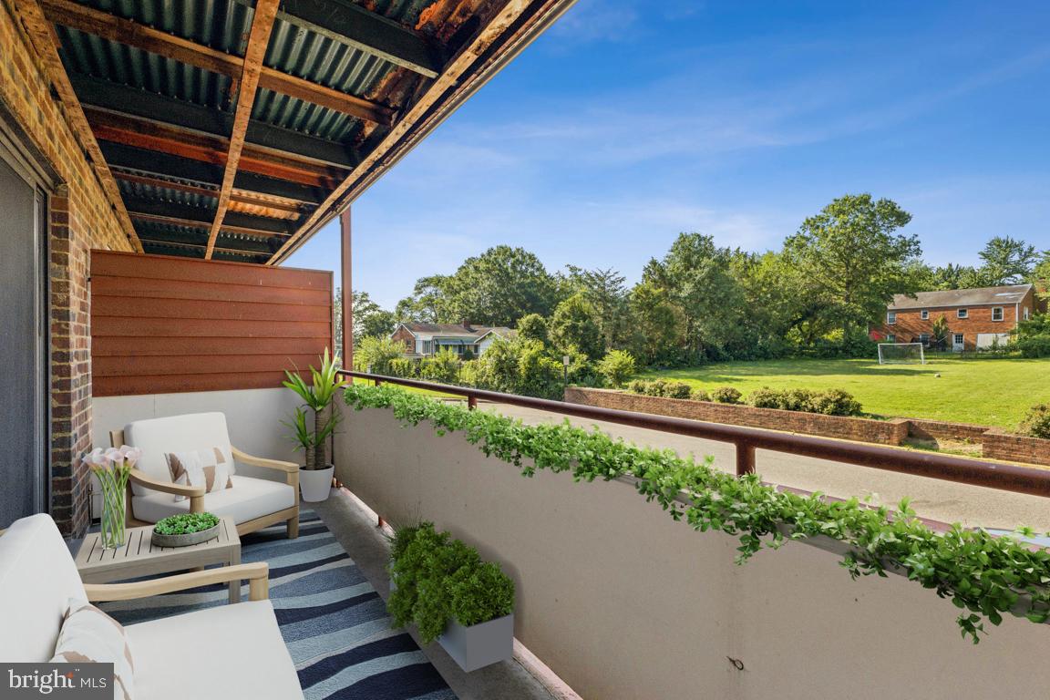6437 RICHMOND HWY #203, ALEXANDRIA, Virginia 22306, 2 Bedrooms Bedrooms, ,1 BathroomBathrooms,Residential,For sale,6437 RICHMOND HWY #203,VAFX2253374 MLS # VAFX2253374