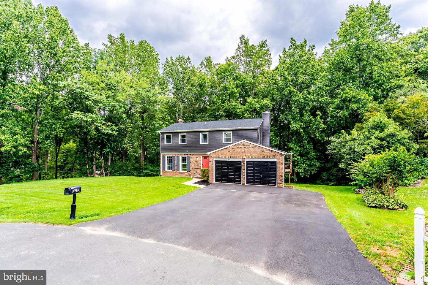 13283 KENNY RD, WOODBRIDGE, Virginia 22193, 4 Bedrooms Bedrooms, ,2 BathroomsBathrooms,Residential,For sale,13283 KENNY RD,VAPW2098574 MLS # VAPW2098574