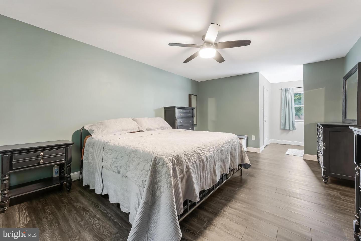 13283 KENNY RD, WOODBRIDGE, Virginia 22193, 4 Bedrooms Bedrooms, ,2 BathroomsBathrooms,Residential,For sale,13283 KENNY RD,VAPW2098574 MLS # VAPW2098574